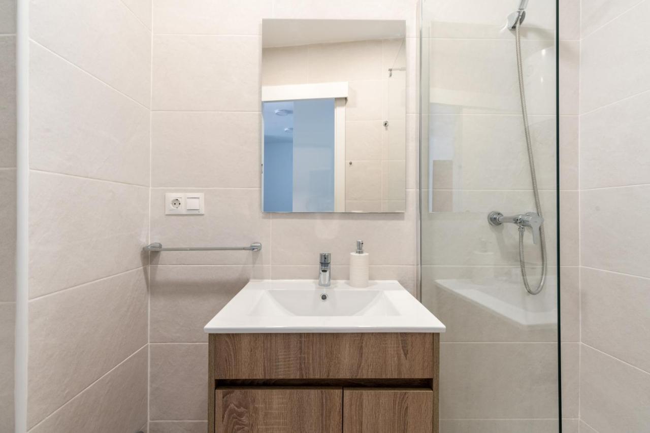 Ferienwohnung Holi-Rent Pureza Sevilla Exterior foto