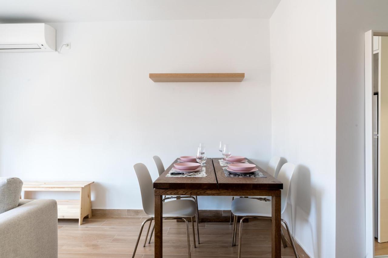 Ferienwohnung Holi-Rent Pureza Sevilla Exterior foto